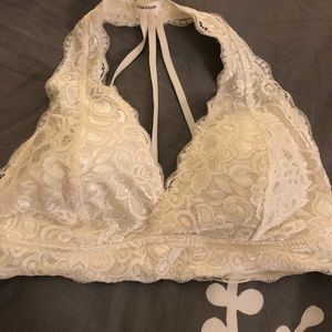Cream/ white lace bralettte